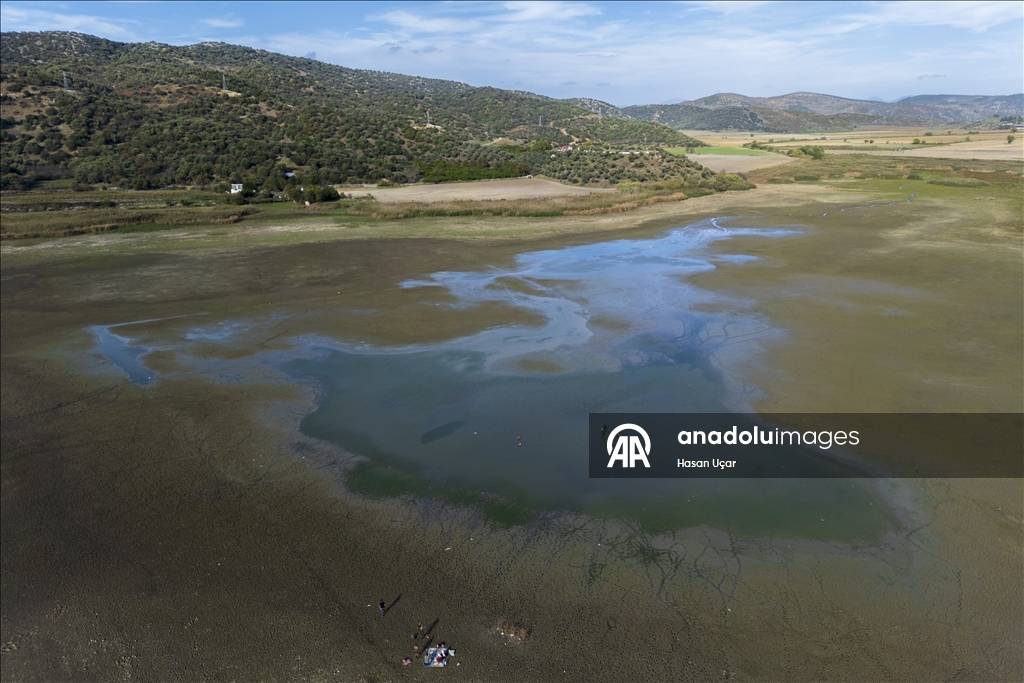 Kuraklığın etkisi artıyor! En büyük tatlı su gölü için alarm verildi: Su seviyesi düştü, balıklar telef oldu 11